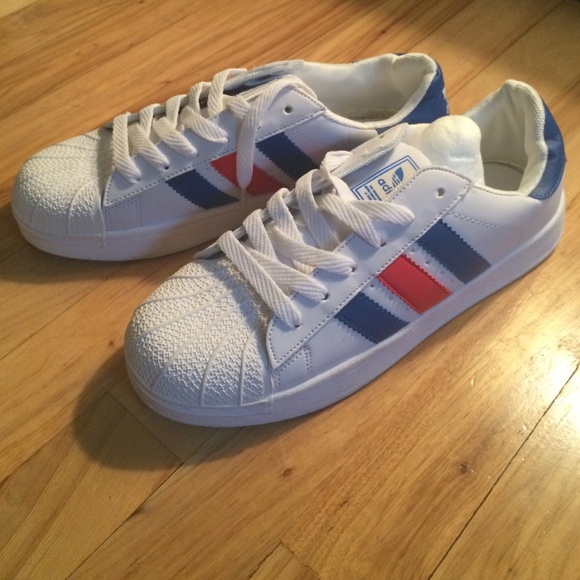 Brand new retro Adidas size 9.