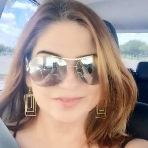 Meet your Posher, Tonie