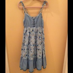 Baby blue dress w/ white & blue flowers