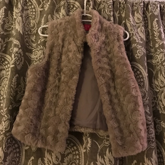 ELLE faux fur vest