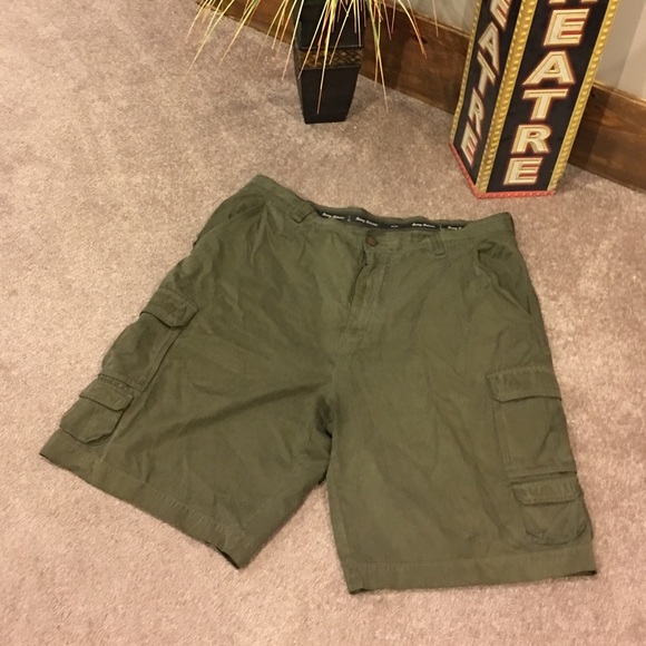 NWOT Army Green Tommy Bahama Shorts