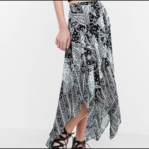 Black and white paisley high waisted skirt