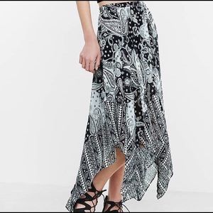 Black and white paisley high waisted skirt