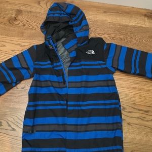 The North Face Boys Rain jacket (10/12)