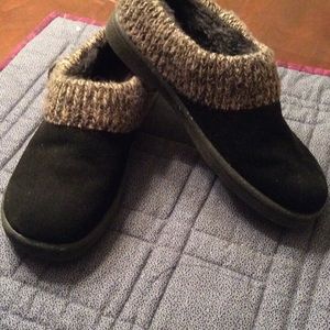 Clog slippers very supportive and comfortable.