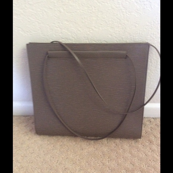 Louis Vuitton leather taupe 'Saint Tropez'  bag!