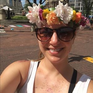 Meet your Posher, Laura