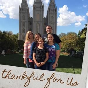 Meet your Posher, Leanne