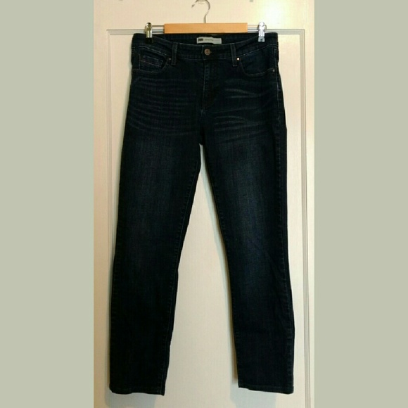 $5 SALE!! Levi's Mid Rise Skinny Jeans