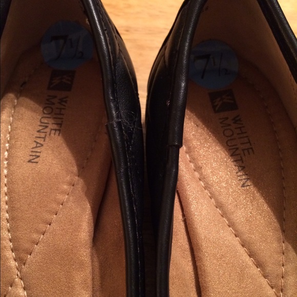 💄SOLD💄White Mountain Moondance Flats - Picture 2 of 3