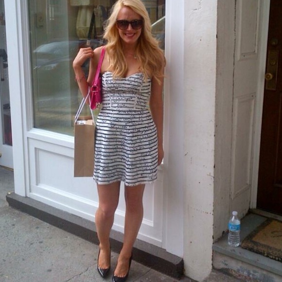 Parker dress sooooooo cute on! Size xs