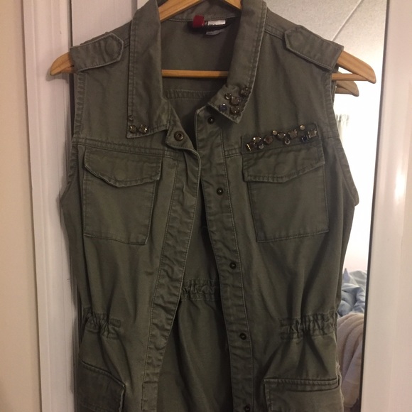 H&M Olive green vest