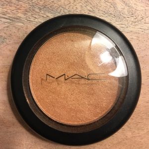 MAC Sheertone Shimmer Blush in Trace Gold