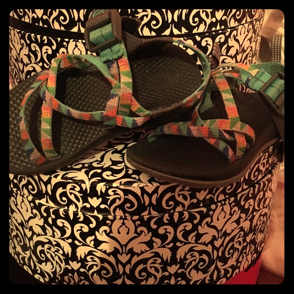 Chaco Other - Size 10 little girls Authentic Chacos