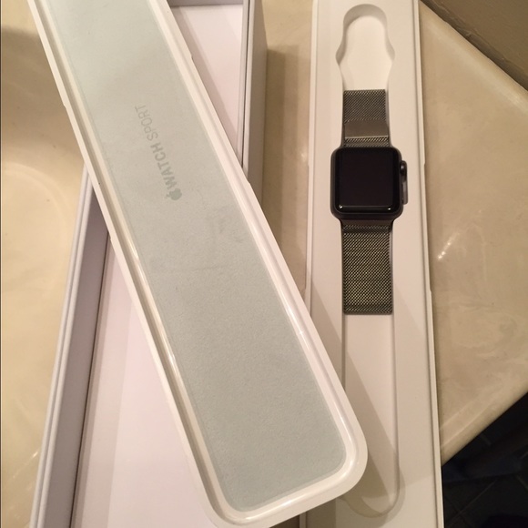Apple Watch Sport 42mm, black w/ metallic band
