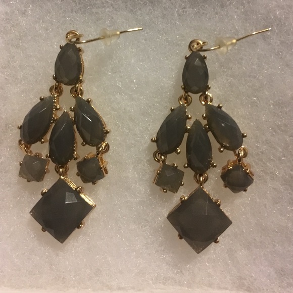 Chandelier earrings