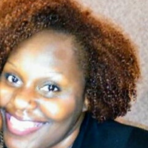 Meet your Posher, Ree - Picture 2 of 2