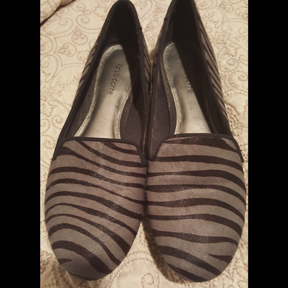 Liz Claiborne flats...