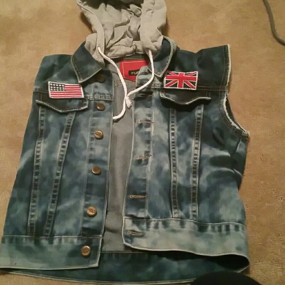Sleeveless Jean jacket from Rue21