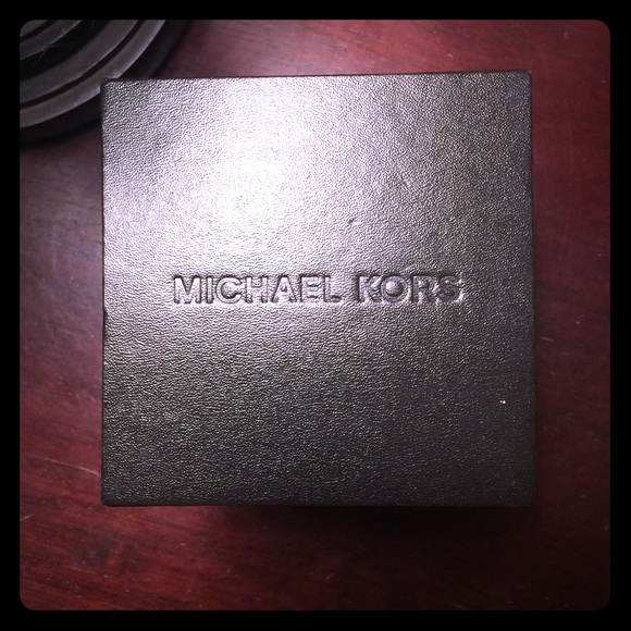Michael Kors watch box