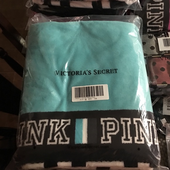 PINK Victoria's Secret Other - BNWT PINK Victoria's Secret Aqua cozy blanket