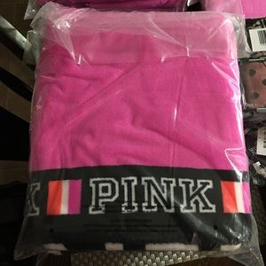 BNWT PINK Victoria's Secret blanket RESERVED!!