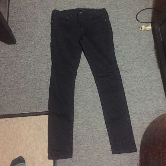 Men's black skinny jeans. Size 32. NWOT.