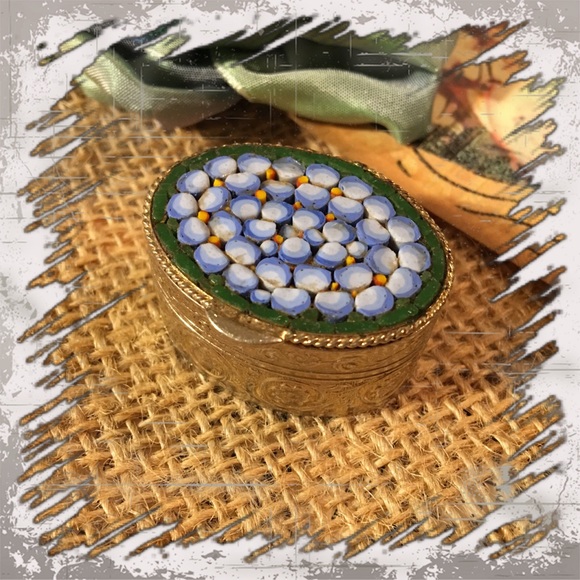 Vintage mini mosaic tile pill box