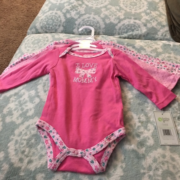 Body suits 3-6 months
