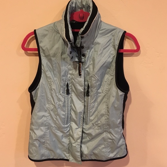 Lightweight vest