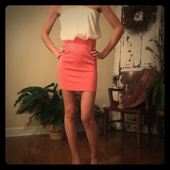 Rue 21 Mini - Picture 1 of 2