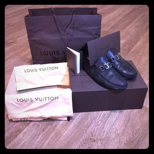 Louis Vuitton loafers black authentic!!!