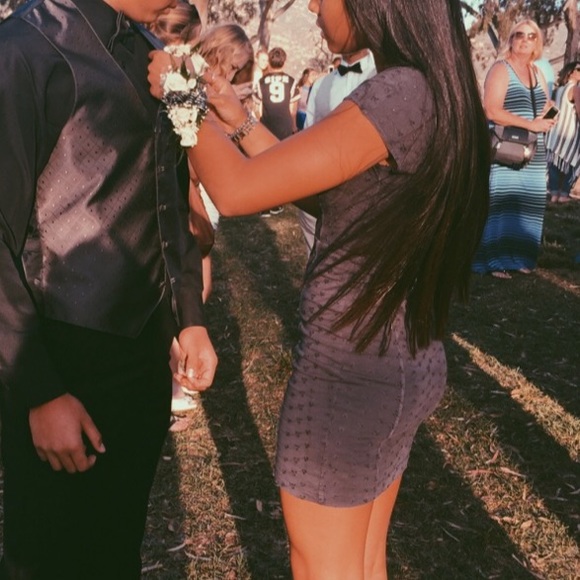 Tight Bodycon Dress - Picture 3 of 3