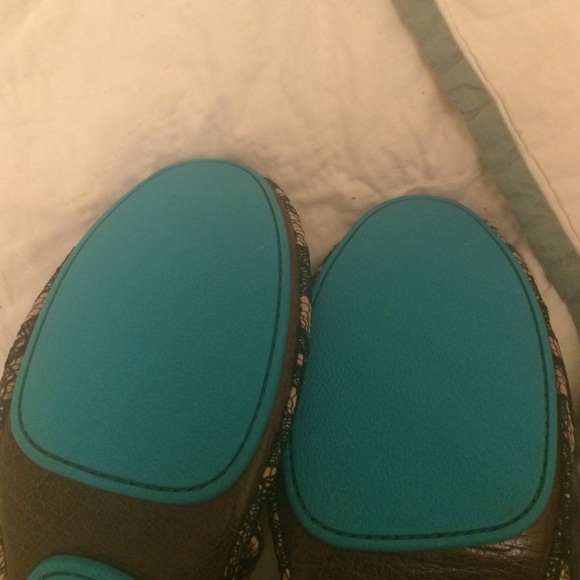 Teiks size 12. - Picture 3 of 3