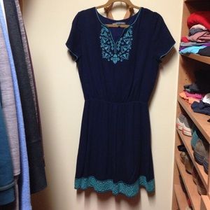 Short sleeved dress