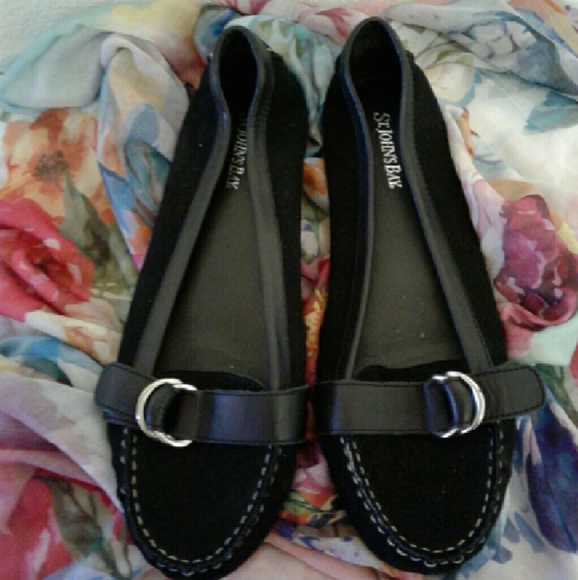 St. John's Bay Suede Black Flats