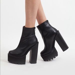 FLASH SALE Jeffrey Campbell Mulder Platform Boots