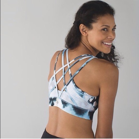 Lululemon Sports Bra Strap it Like it's Hot Size 8