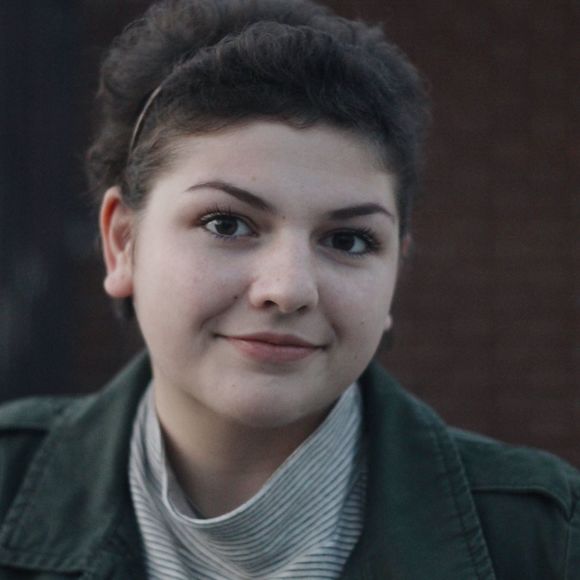 Meet your Posher, Caroline