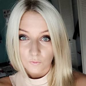 Meet your Posher, Paulina