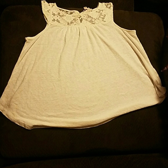 White little girls shirt
