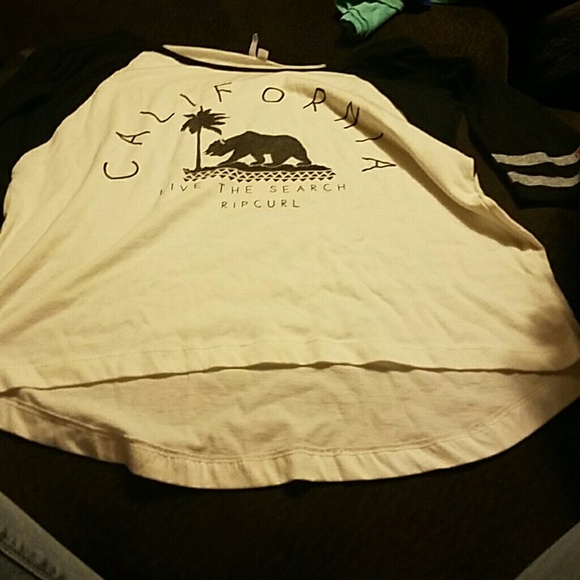 Baseball style shirts does California live the sea
