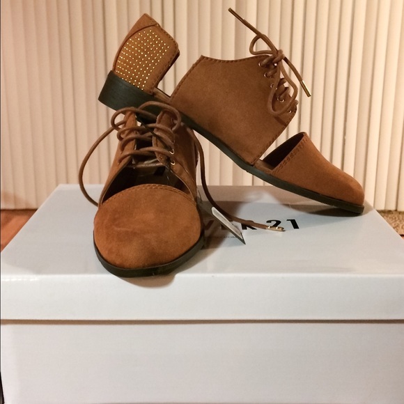Forever 21 Shoes - Brown Studded Camel/Oxfords.
