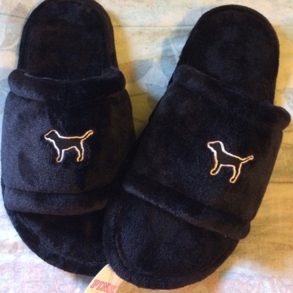 NEW soft and comfy PINK Slippers - Picture 2 of 2