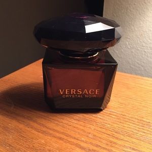 Versace Crystal Noir perfume