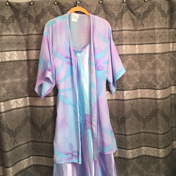 4 piece Jaclyn Smith pjs