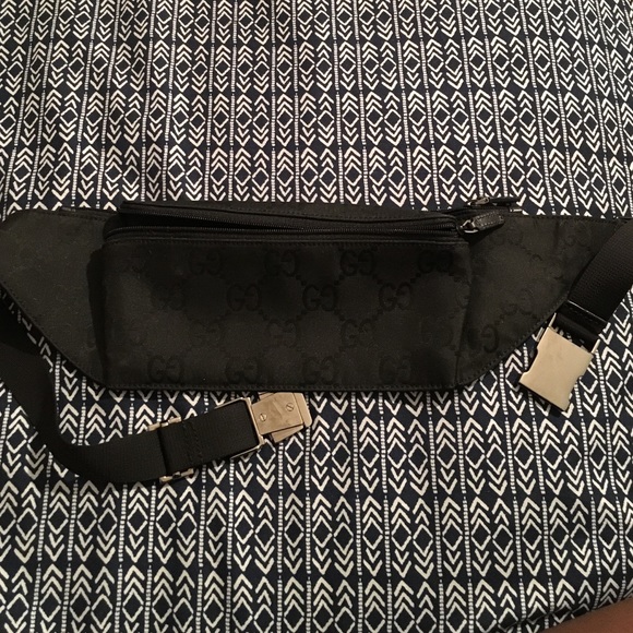 Gucci fanny pack purse