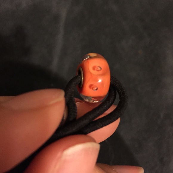 Troll glass bead