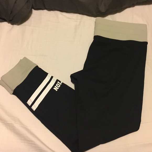 VS PINK yoga pants