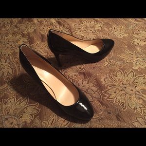 Classy black patent leather heels by Ivanka Trump